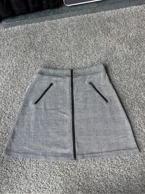 GAP Gray Plaid A-Line Skirt with Center Zip
